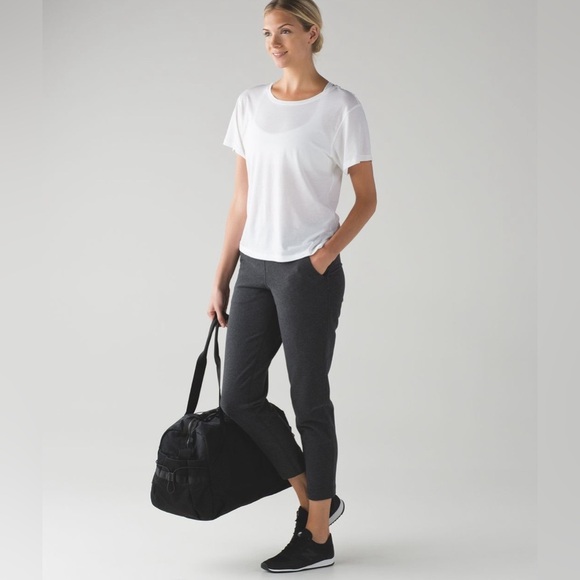 LULULEMON light heathered grey all time sweatpants - Picture 4 of 11